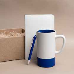 Набор подарочный ARTKITS: ежедневник, ручка, кружка с цветным дном, стружка, коробка, синий (синий)